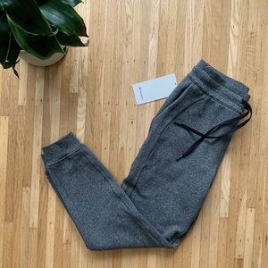 Lululemon Scuba Jogger.